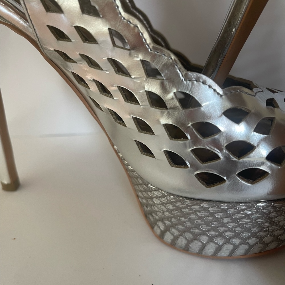 Sam Edelman Metallic Platform  Sandals  Size 8 - Picture 5 of 9